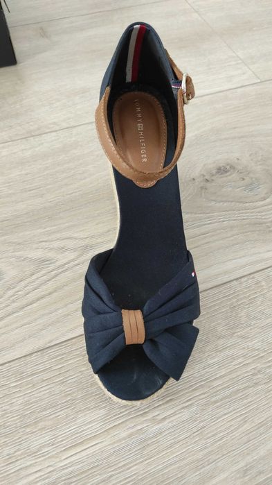 Buty na koturnie Tommy Hilfiger r. 40