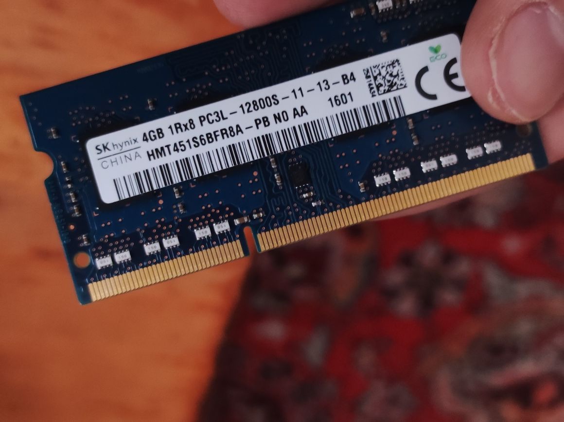 Оперативна пам'ять 4 Гб DDR3L SODIMM HP 1600 MHz