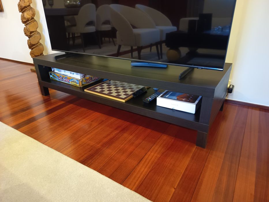 Móvel para televisão