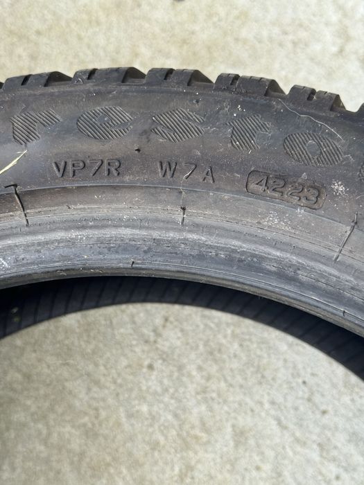 Fireston winterhawk 4 225/45 R17