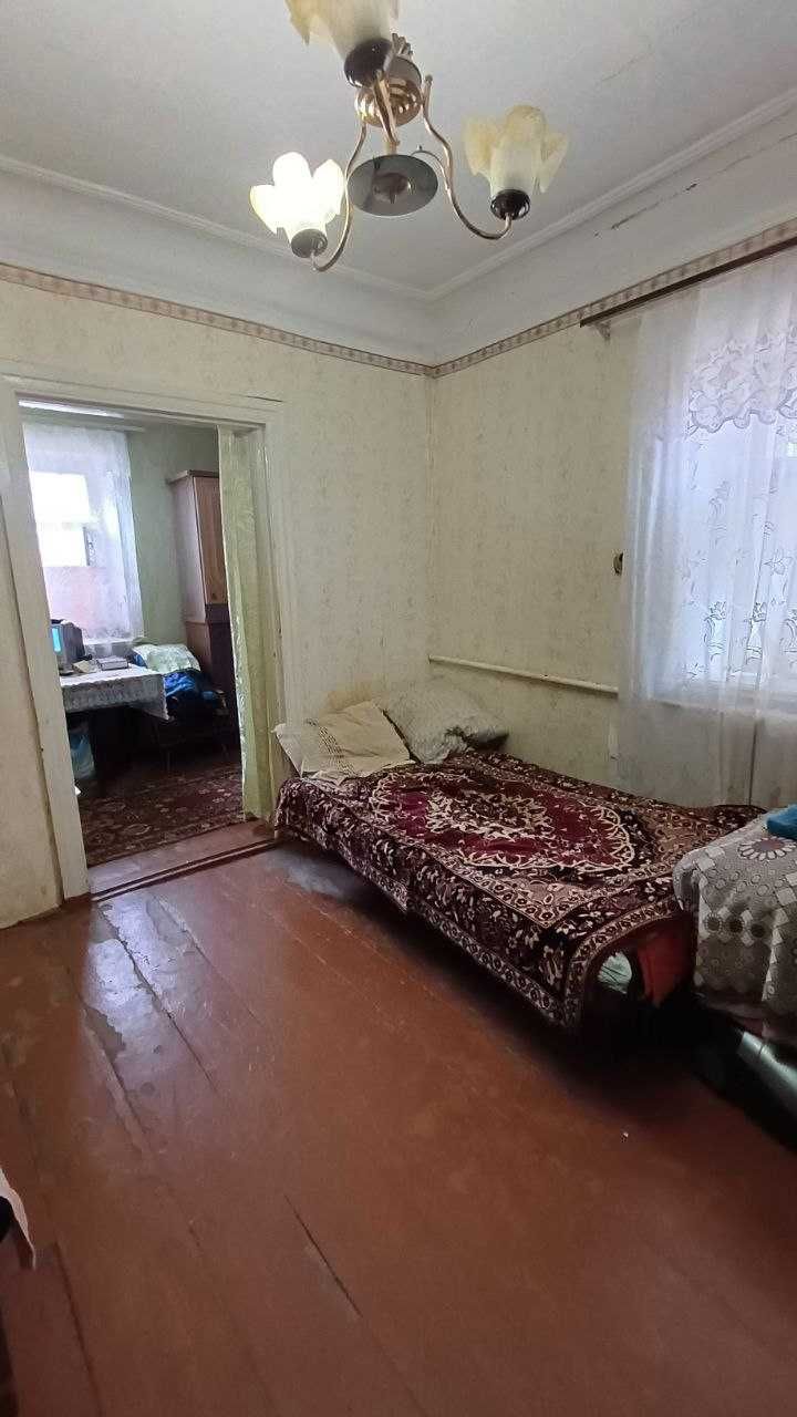 Продам пол дома ЮТЗ ПЕР. Полярный -  Молодогвардейская