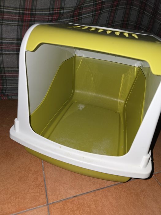 Wc / caixa de areia / casota para gato