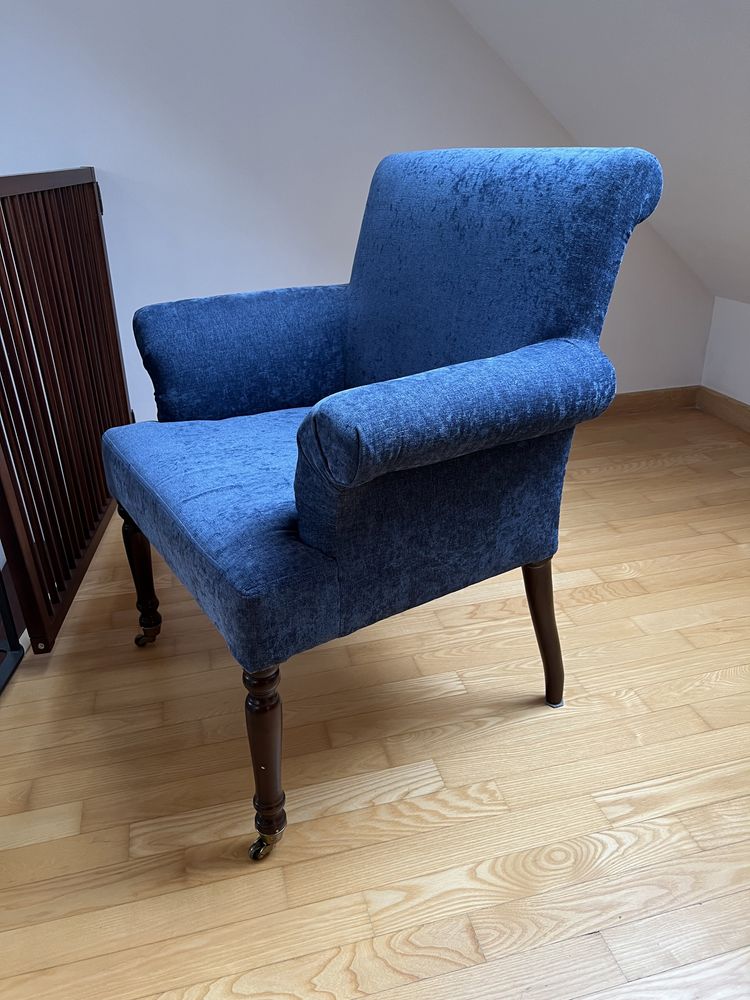 2 fotele styl klasyczny po renowacji