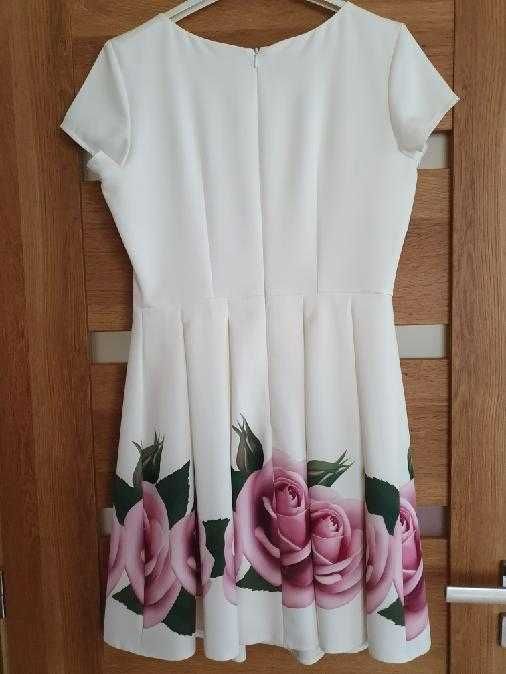 Sukienka biała/kremowa z różami