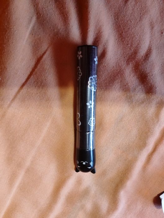 Туш маскара голуба