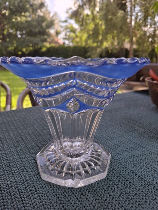 Stary kryształowy wazon