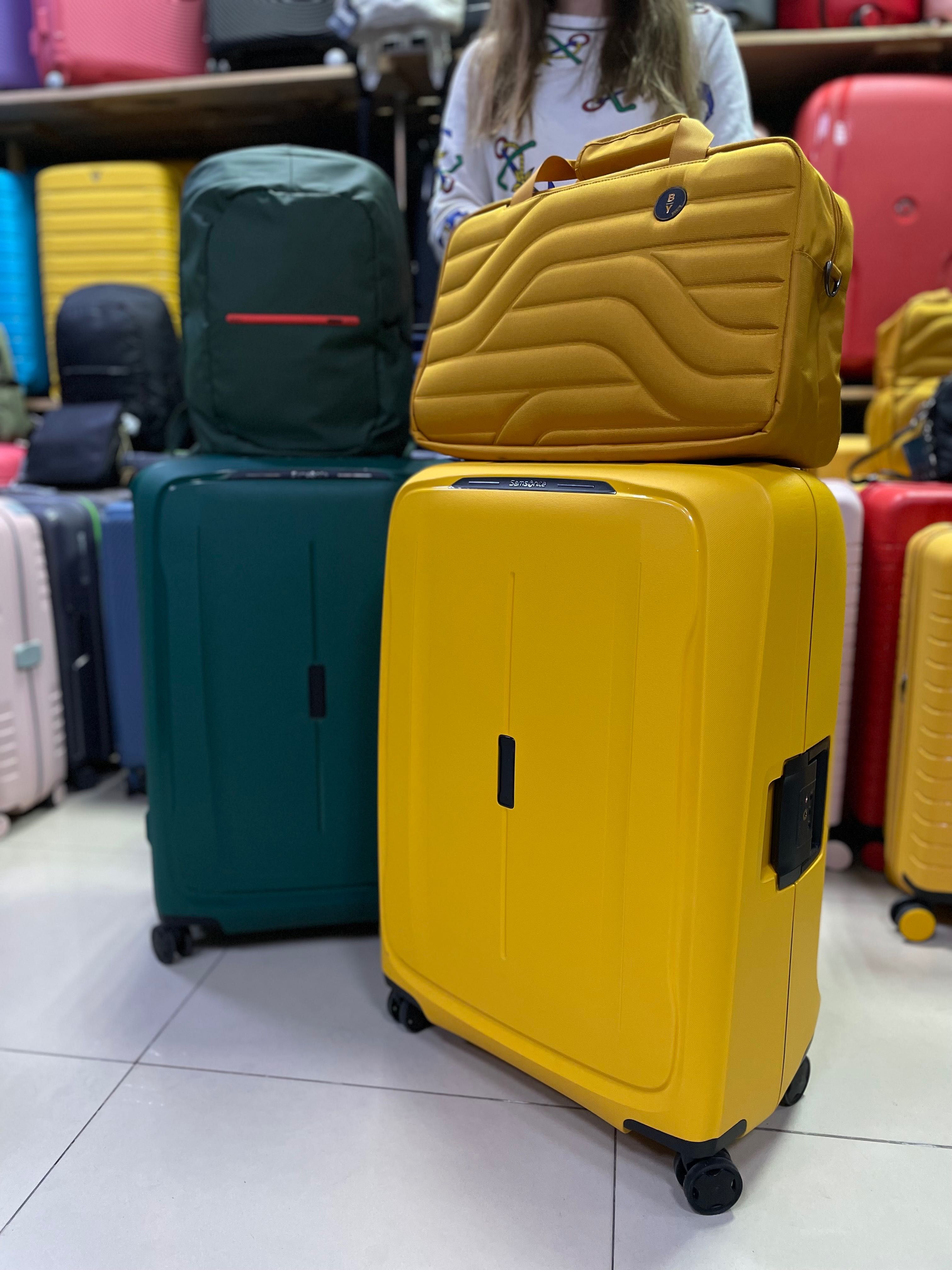 Валіза велика Samsonite Essens зелена на застібках з поліпропілену