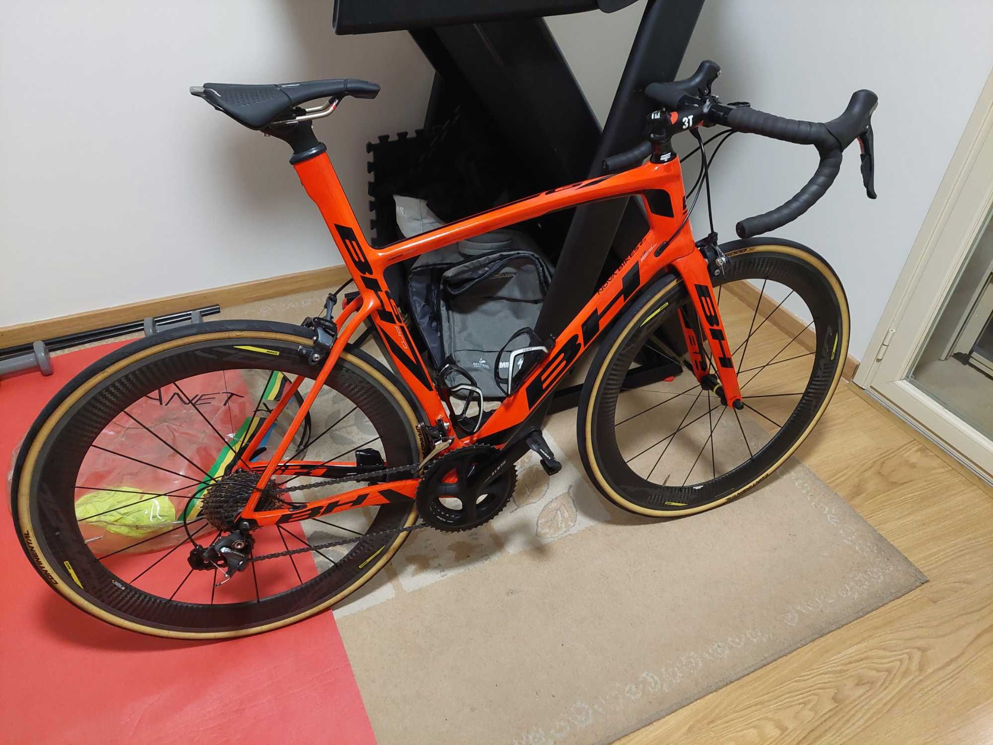 Bicicleta estrada Aero BH