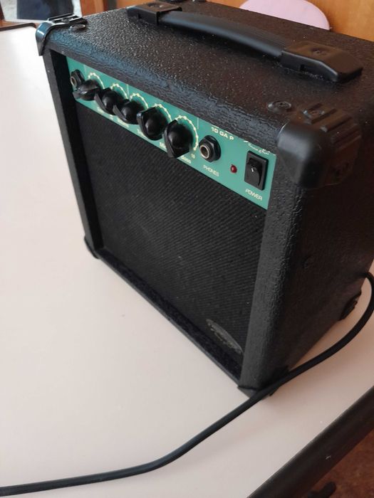 Amplificadores de som e instrumentos musicais
