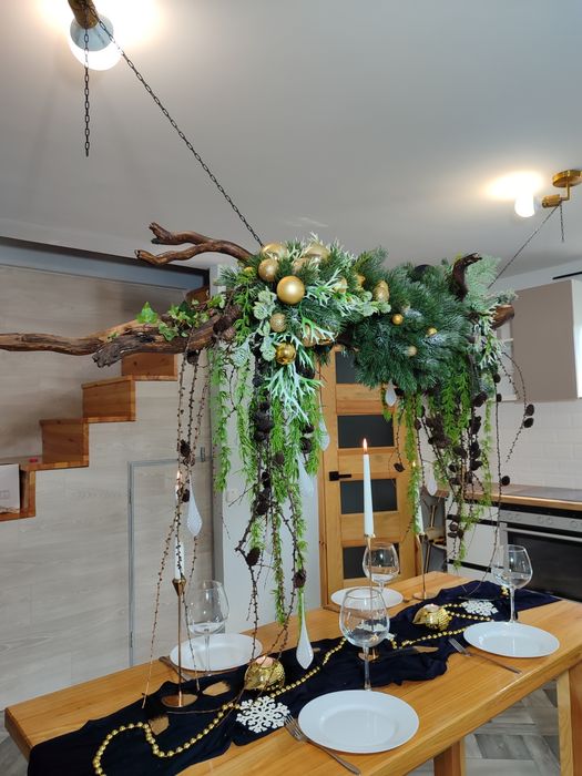 Новорічний декор, декор вітрин, авторські вироби.