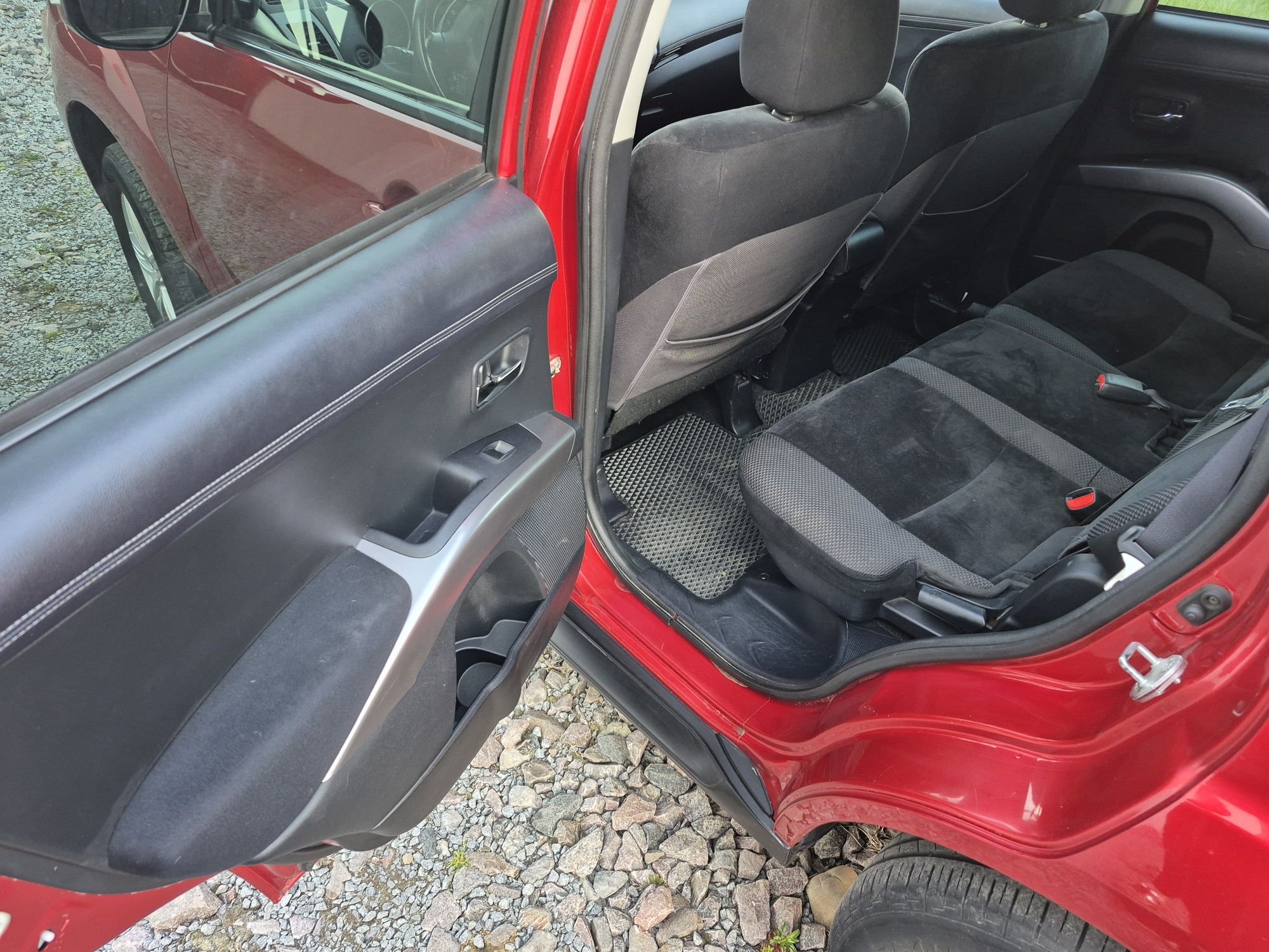 Mitsubisi outlander