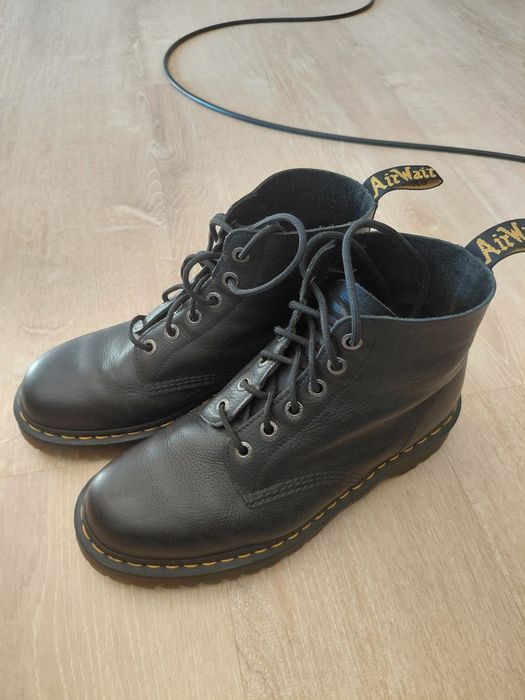 Botas pretas Dr. Martens n44