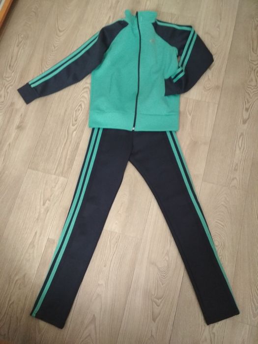 Спортивный костюм 8-9 лет