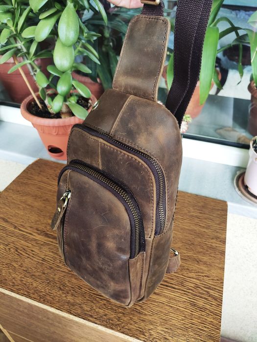 Сумка мужская Слинг. Натуральная Кожа с эффектом Pull-Up. Dark Brown.