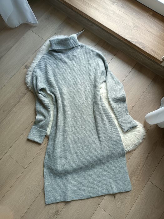 Nowa sukienka sweterkowa na zimę  z golfem S -L