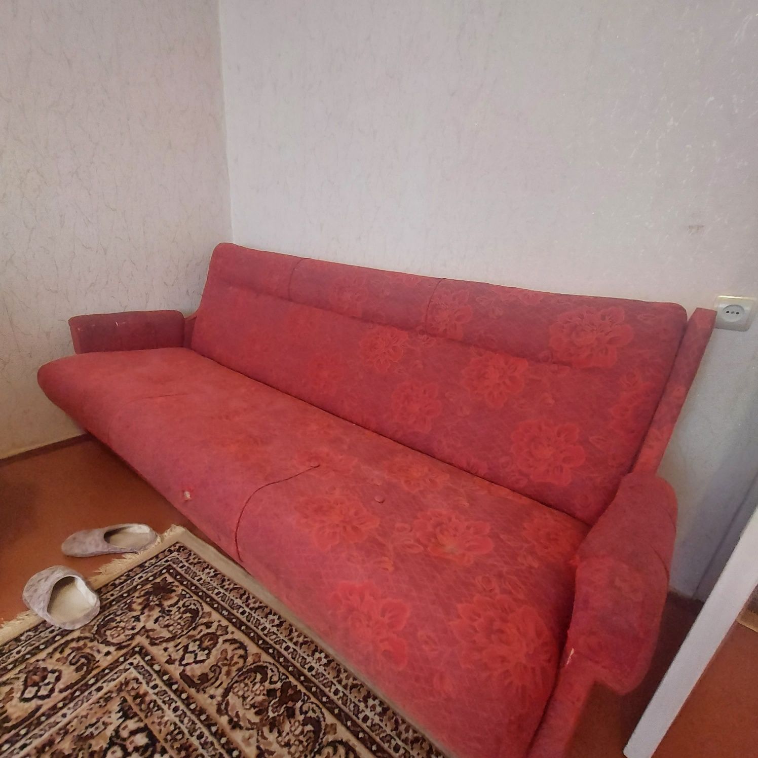Диван 1,80×1,10м та 2 крісла