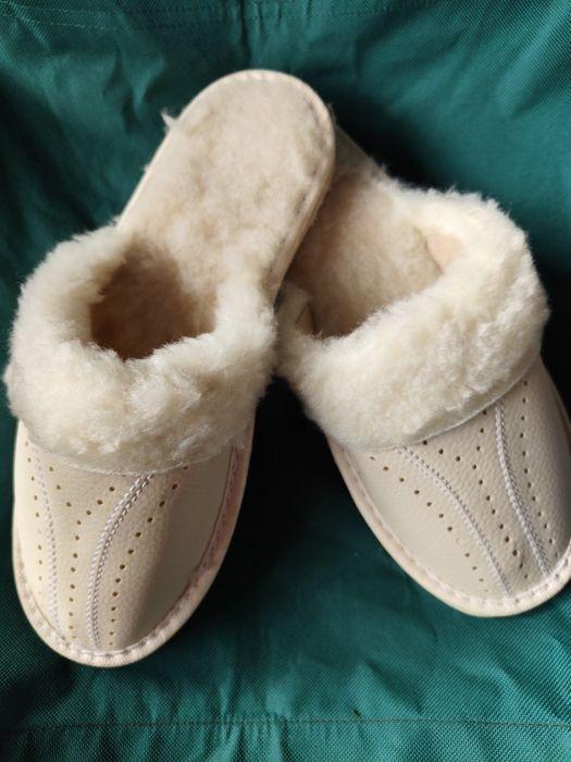 Nowe damskie ciepłe 38 pantofle góralskie runo owcze skóra