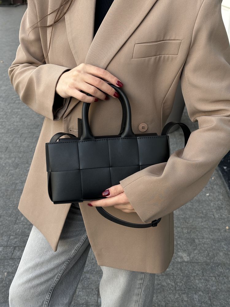 Сумка Bottega Veneta Mini Arco Tote Bag шкіра | чорна
