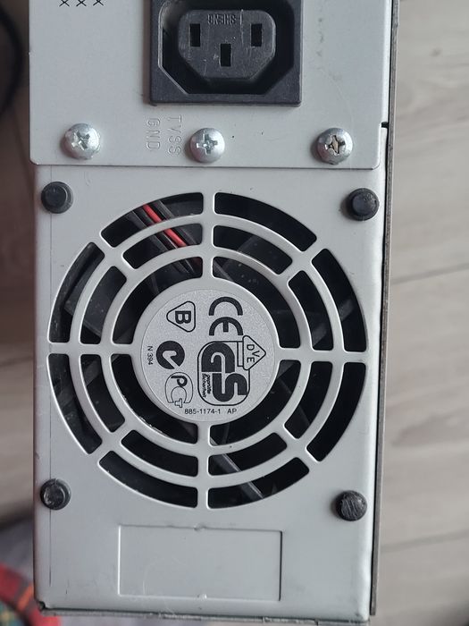 UPS APC Smart-UPS 1500VA 
UPS APC Smart-UPS 1500VA 
UPS APC Smart-UPS