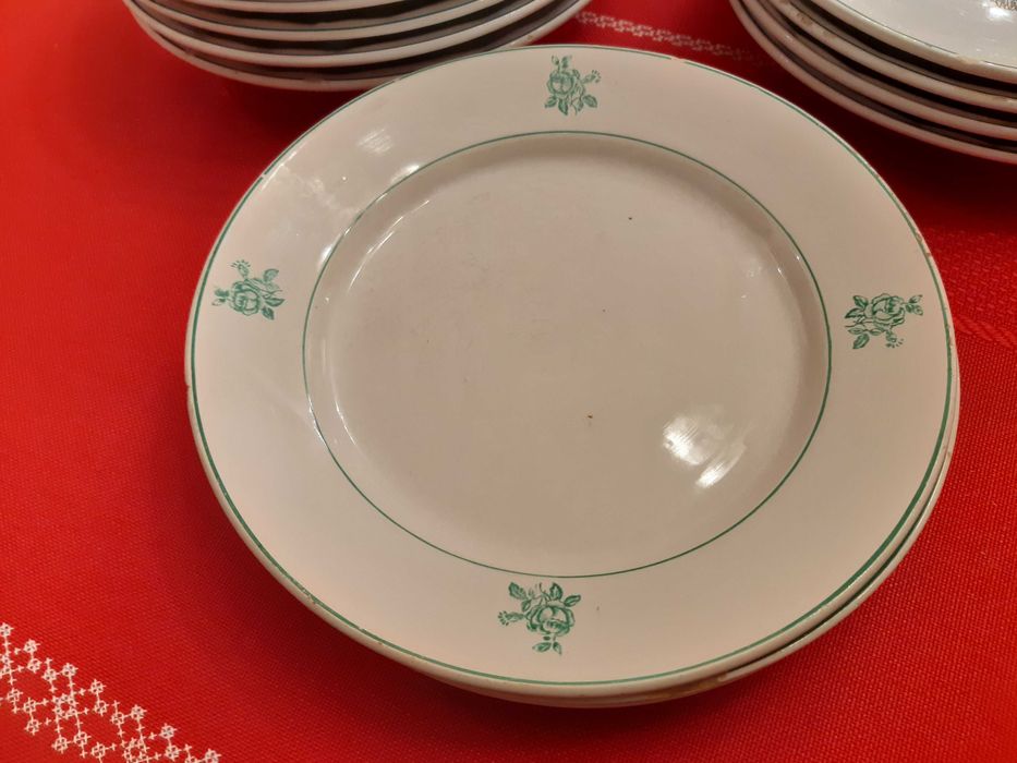 Terrina Travessa Pratos Fundos e Rasos  Sacavém  Capôa Real Massarelos