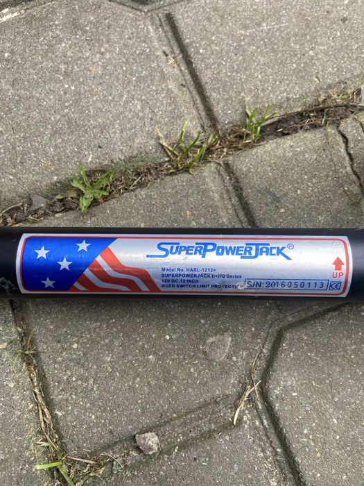 Sprzedam siłownik liniowy 12v super power jack. Nowy