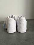 Biale buty z koralikami