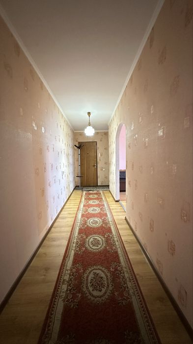 Продаж 3к поруч з центром міста . Міська лікарня