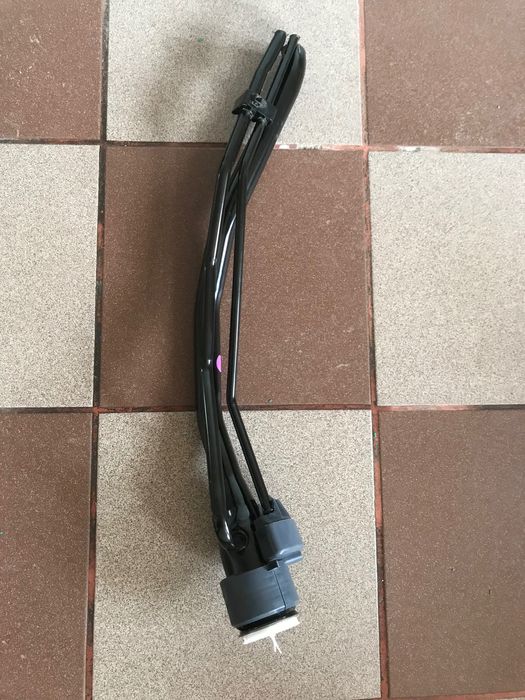 TOYOTA HIGHLANDER 2020-2024 горловина бензобака лючок(кришка)