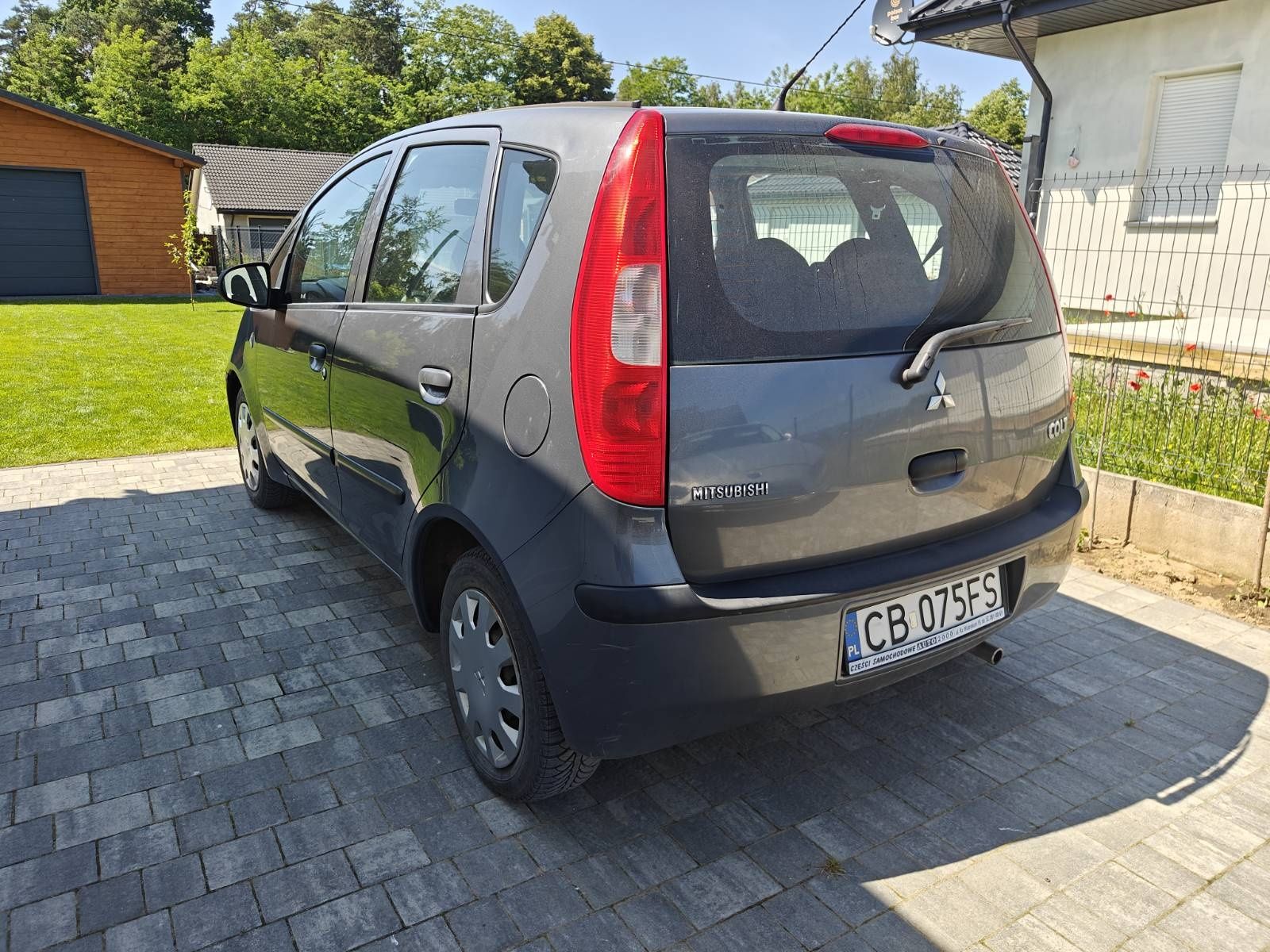 Mitsubishi Colt 1.3 Ben 2 komplety opon