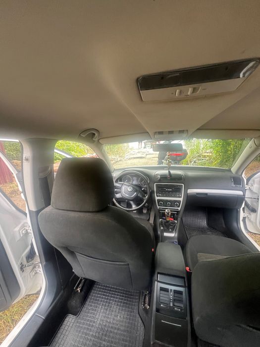 Шкода Octavia  1.6 TDI