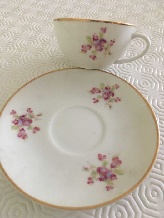 Pires e chávena de café - Vista Alegre