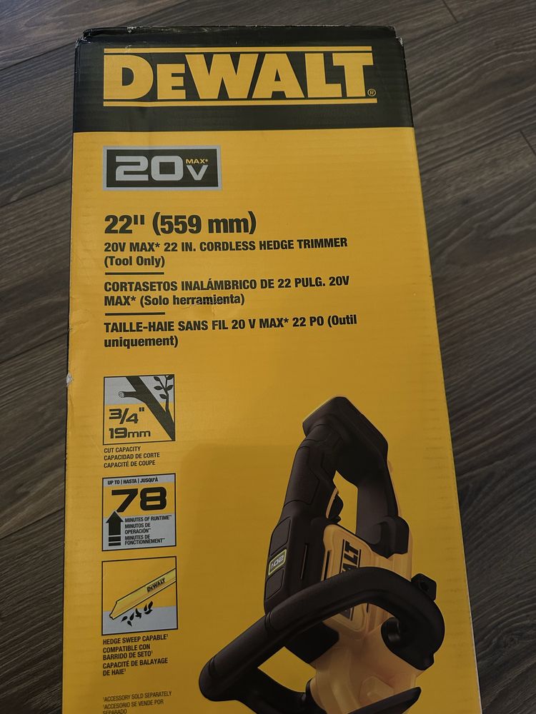 Акумуляторний кущоріз Dewalt DCHT821 20v.
