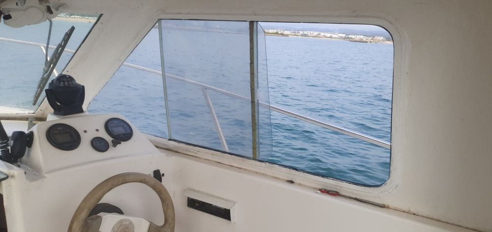 Barco cabinado classe4 motor 115cv injecção