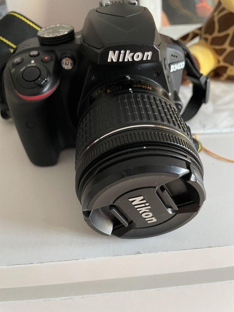 Câmera Nikon D3400