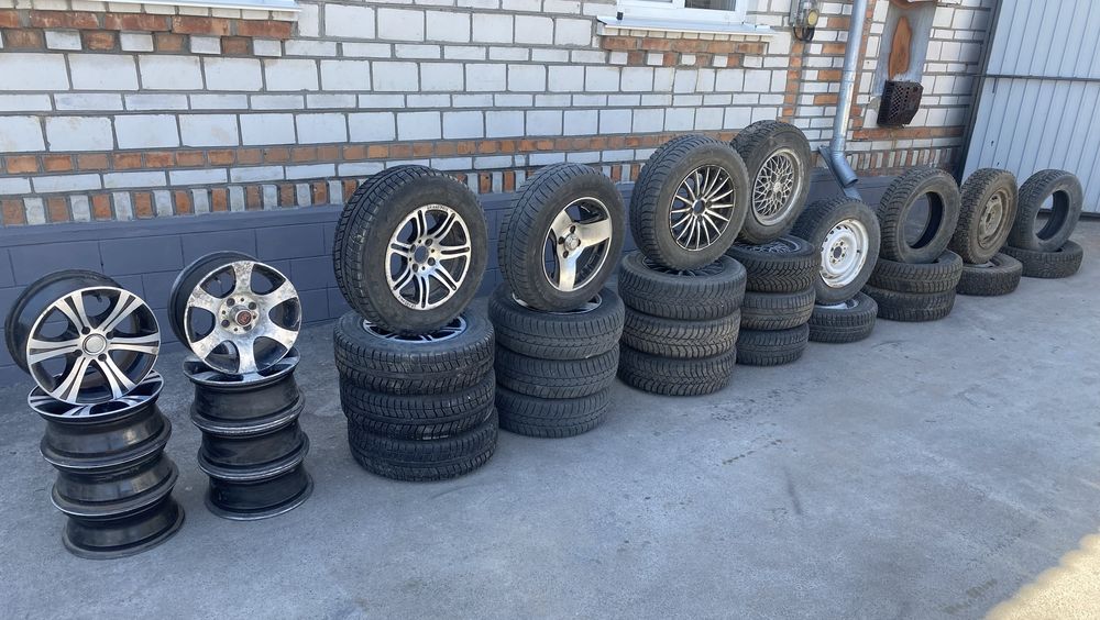 Продам титани з резиною і без