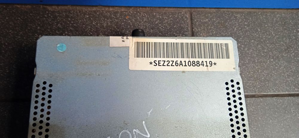 Radio fabryczne kaseciak Seat Leon