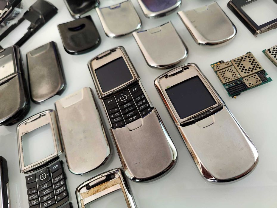 Запчасти для Nokia 8800 Classic/8800d Sirocco !