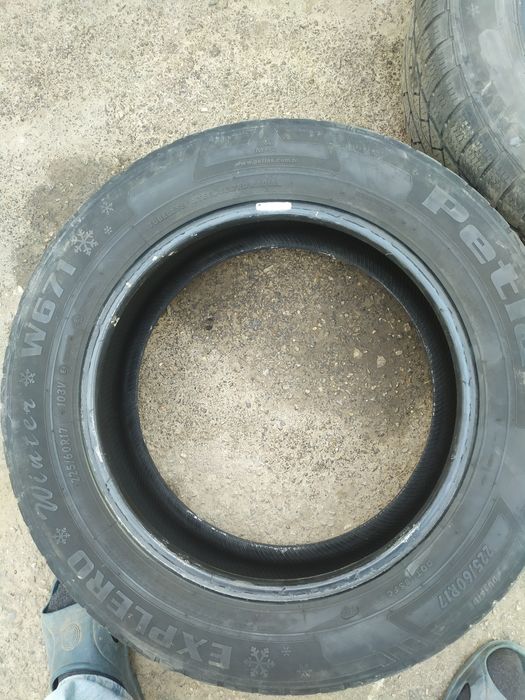Продам резину 225/60r17