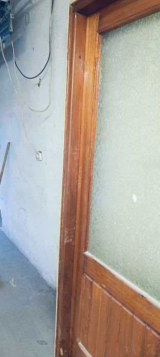 Drzwi wewnętrzne drewniane z ościeżnicą