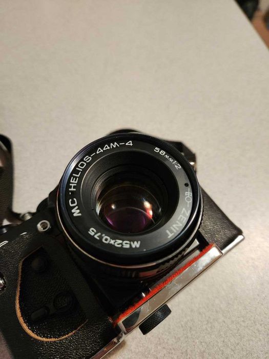 Фотоапарат Зеніт-12СД + об’єктив Helios-44M-4 (СРСР, оригінал)