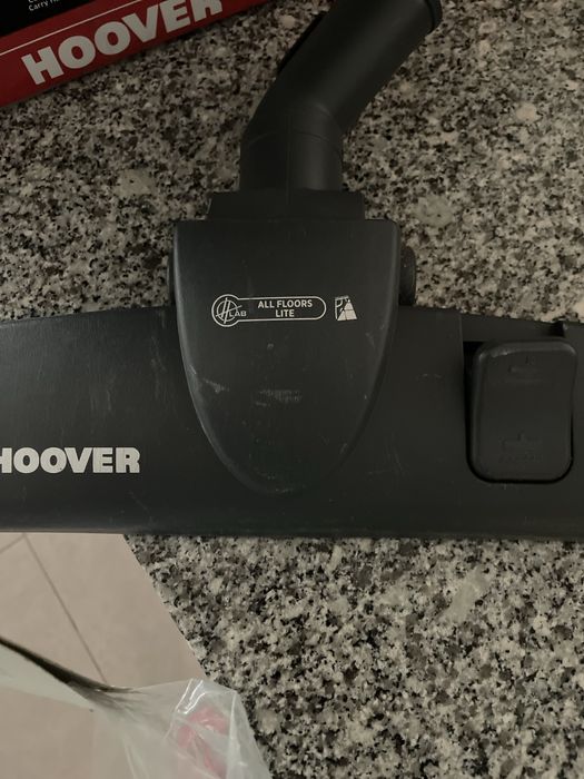Escova de chão hoover