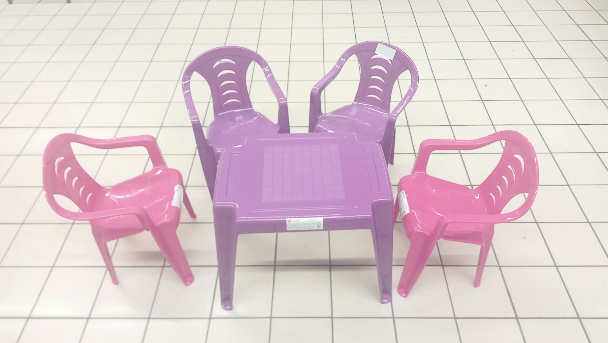 Nowy Stolik i 4 krzesła różne kolory do wyboru