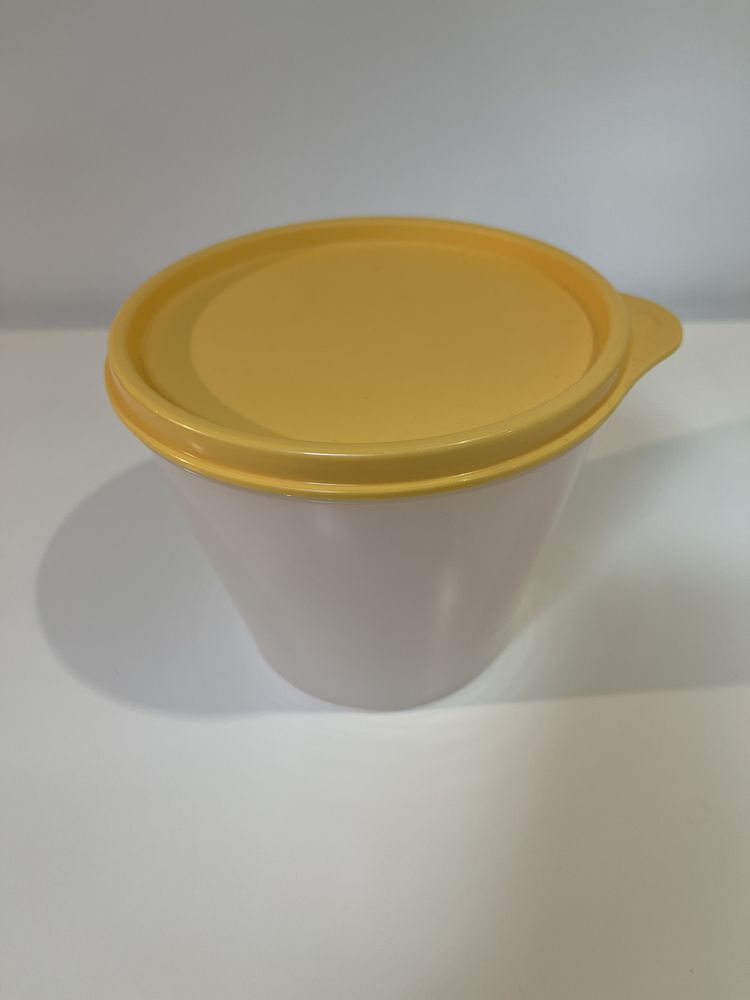 Tupperware clássica 800 ml