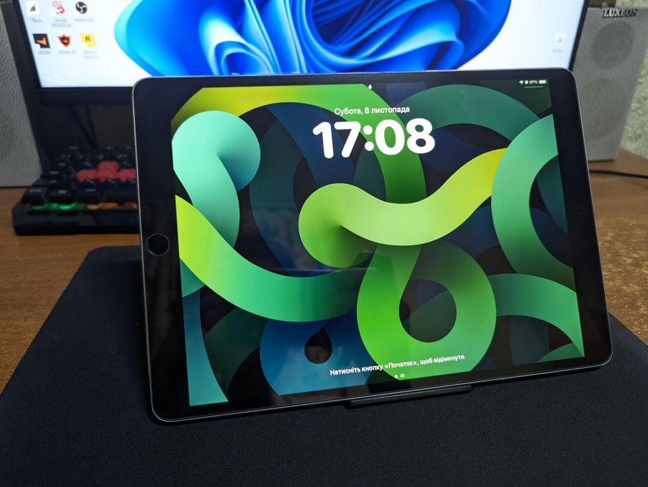 iPad Pro 10.5 64gb + (чохол книжка, захисне скло)