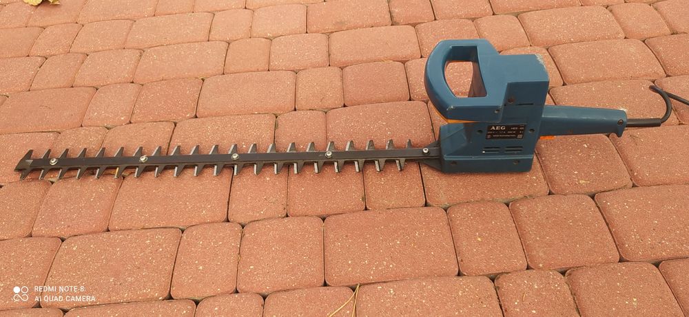 Nożyce do żywopłotu AEG