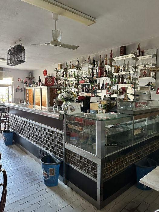 Café/Espaço comercial