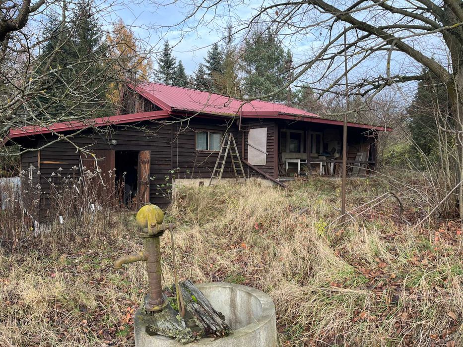 Atrakcyjna działka 2307 m2 z domkiem rekreacyjnym, bezpośrednio