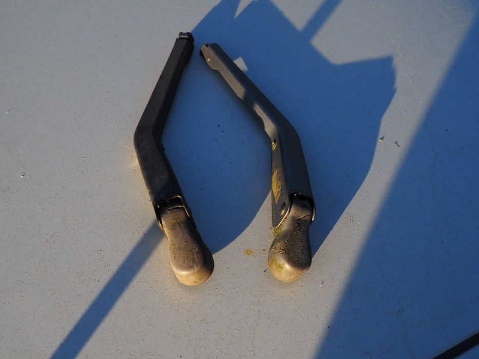 Ramiona wycieraczek lamp mercedes W126 1 seria