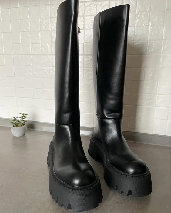 Сапоги труби zara