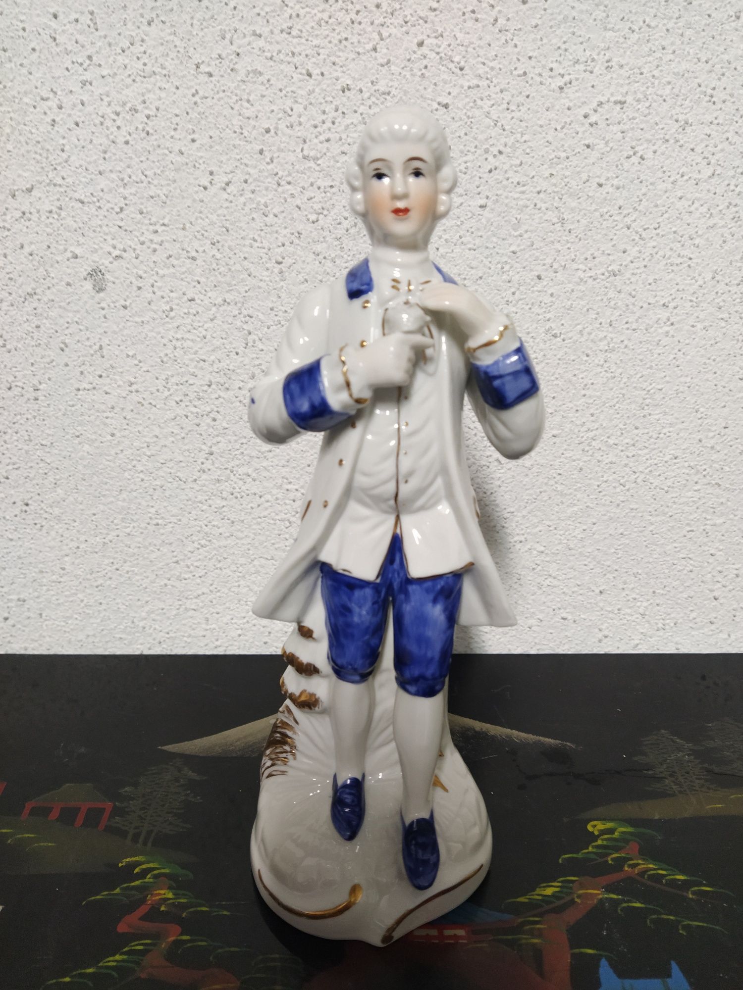 Casal de Duques em porcelana, estilo Luís XIV